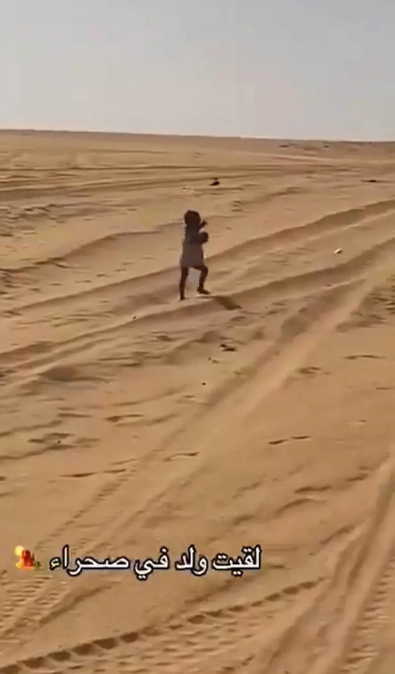 La bimba abbandonata nel Sahara. L'ultimo orrore dei trafficanti di uomini