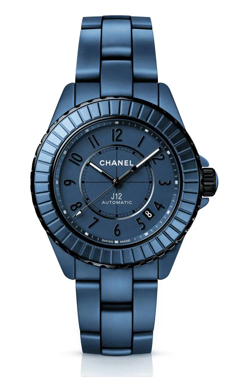 Stimola scelte inconsuete e sfidanti. È l'orologio contemporaneo