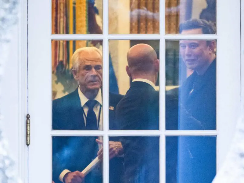 Il tentativo (a vuoto) di Musk con Trump. Gli insulti a Navarro. "È un vero idiota"