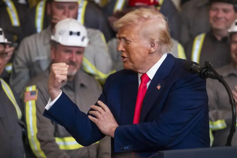 "Mi baciano il c...". Quella frase di Trump sui dazi e i leader stranieri