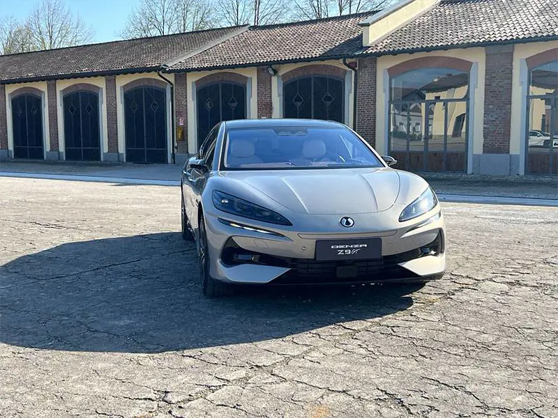 Denza Z9GT: la shooting brake elettrica da oltre 900 CV con tecnologia BYD