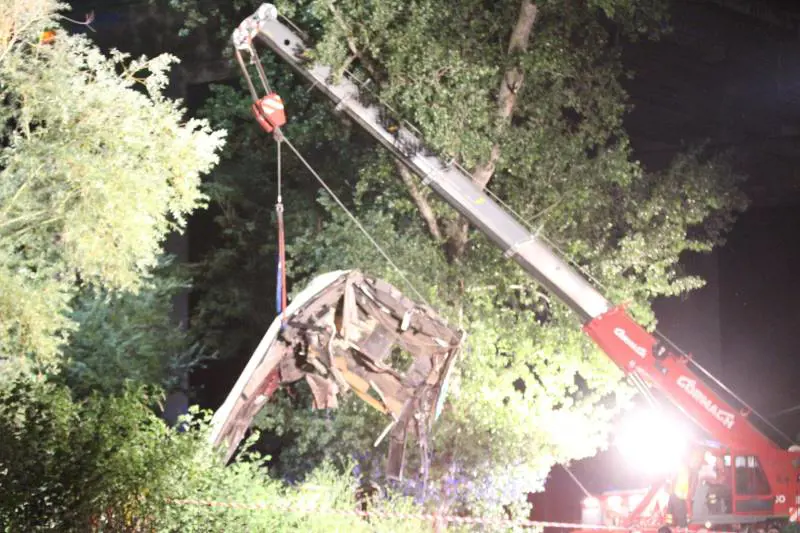 Avellino, strage del bus con 40 morti: 6 anni di carcere per l'ex ad di Aspi Castellucci