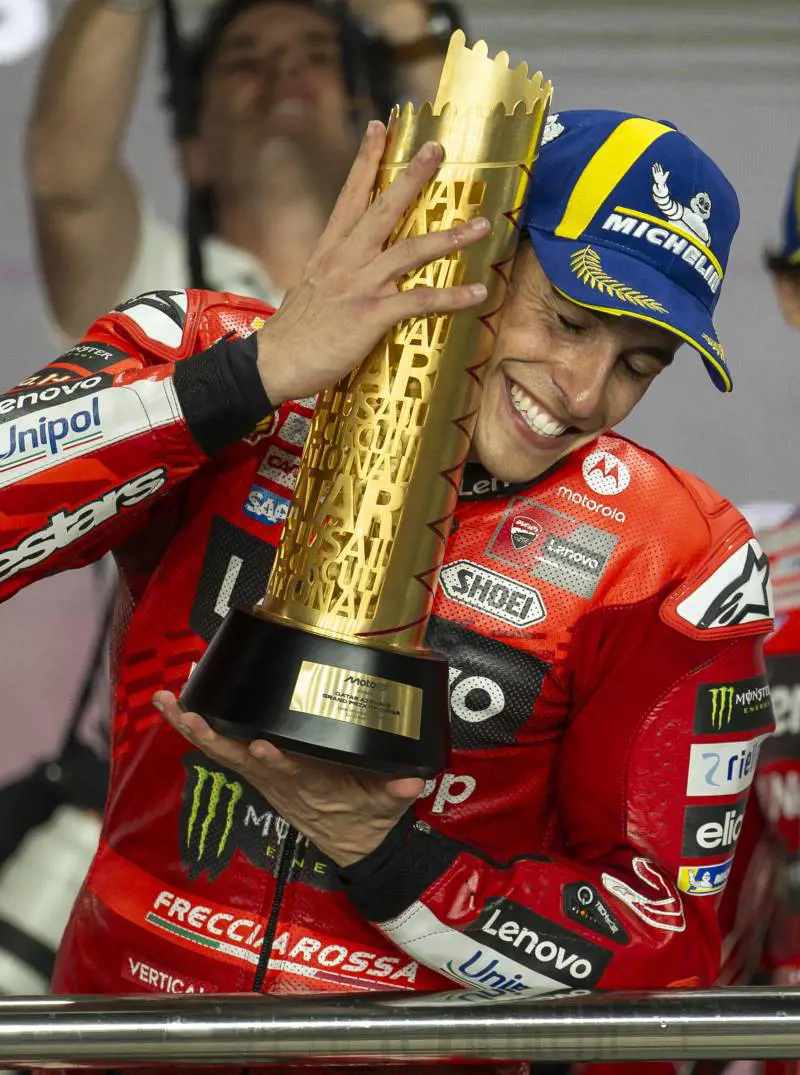 Il solito Marquez e Bagnaia è 3°. Paura Martin, trauma toracico. Era al rientro
