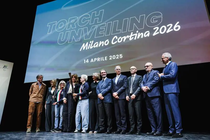 Svelate le torce olimpiche, 20mila aspiranti tedofori