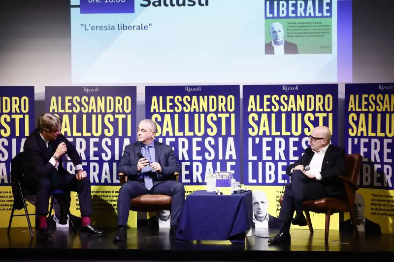 Fazzolari: "Giorgia in America tutelerà gli interessi occidentali"