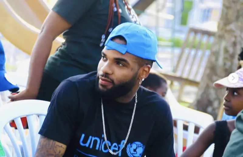 Il calciatore Aaron Boupendza era anche un'ambasciatore Unicef, qui in una foto tratta dal suo profilo Instagram