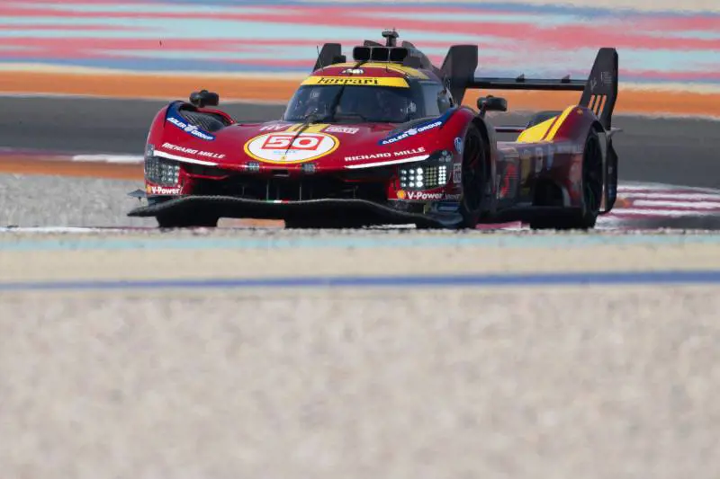 La Ferrari che vola sorprende a Imola. In F1 delude ancora