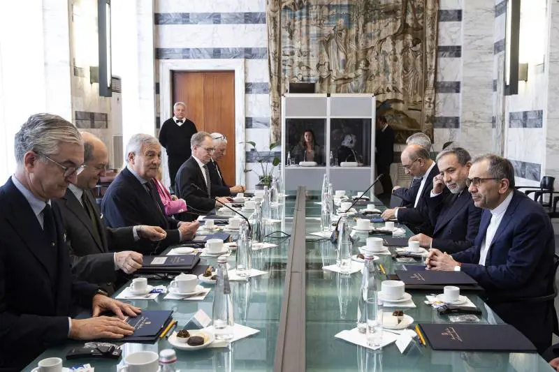 Vertice Iran-Usa a Roma. Teheran: "Non ci arrendiamo, noi qui per un accordo"