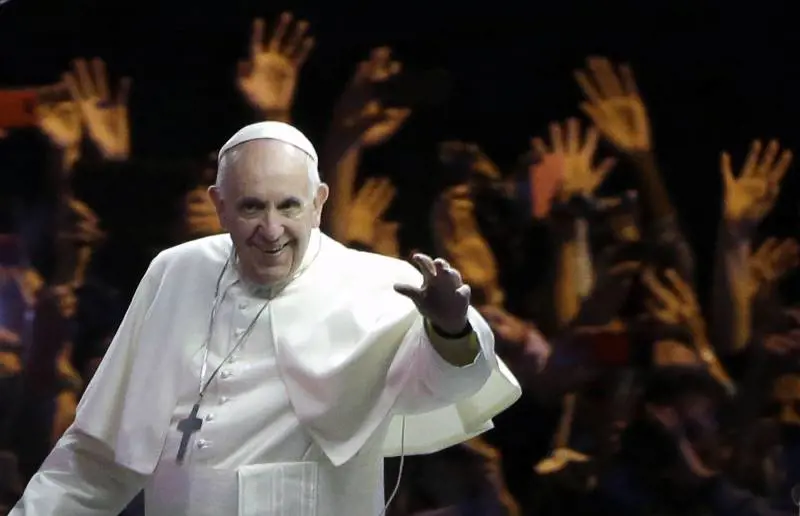 Ore 7,35: un ictus stronca Francesco. Il corpo sarà esposto per tre giorni. "La mia sofferenza offerta per la pace"