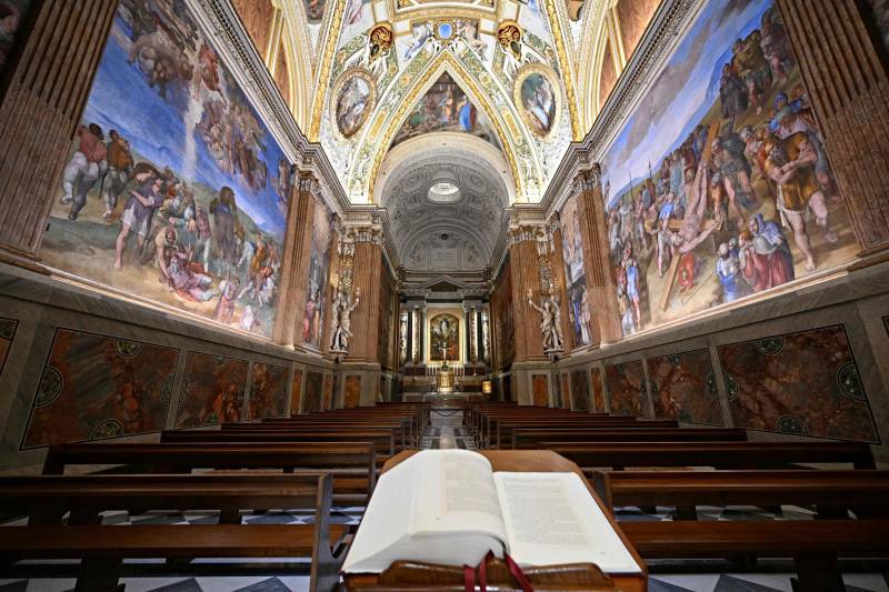 Riunioni e segretezza, lo sdegno tra i porporati. "Qui fanno già i conti..."