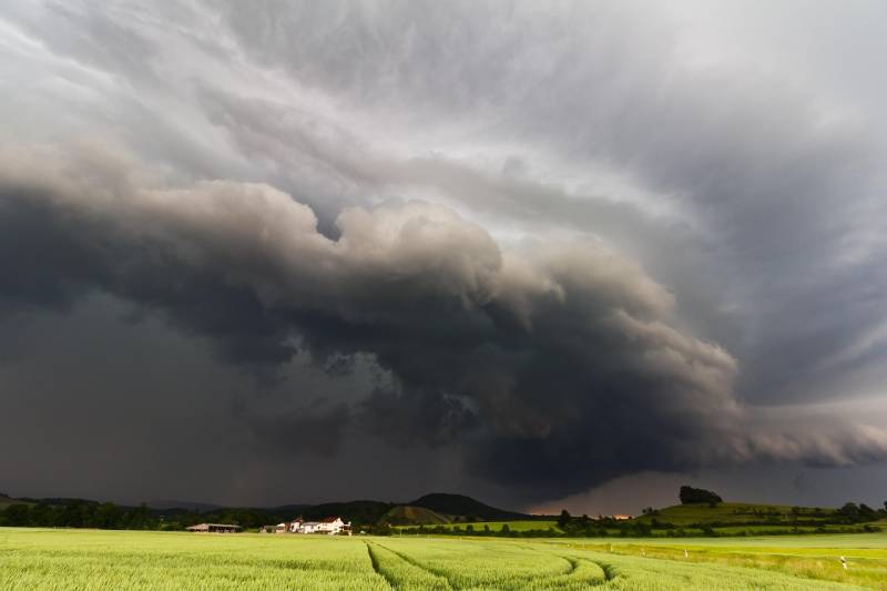 Attenzione alla "squall line". Cos’è e le zone a rischio: dove colpirà
