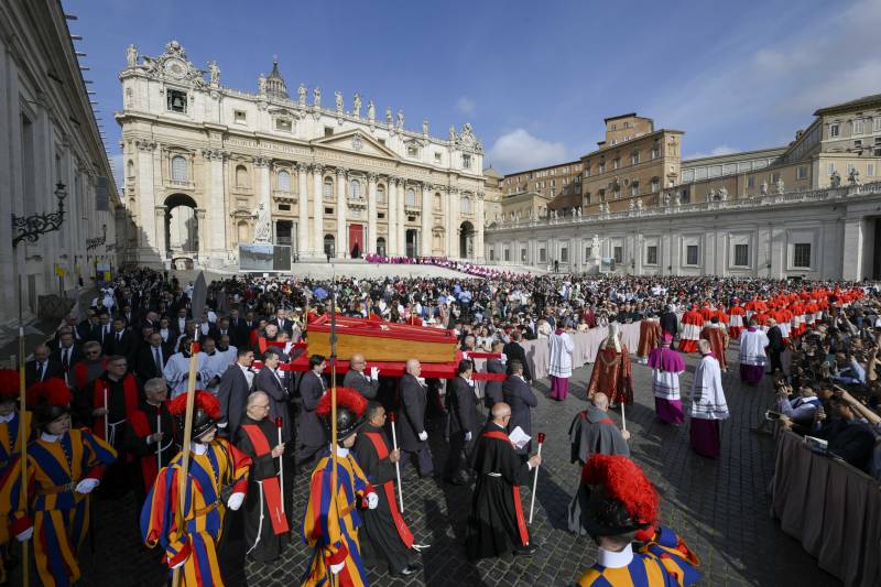 Sistemi anti-droni, intercettori e migliaia di agenti: il piano sicurezza per i funerali del Papa