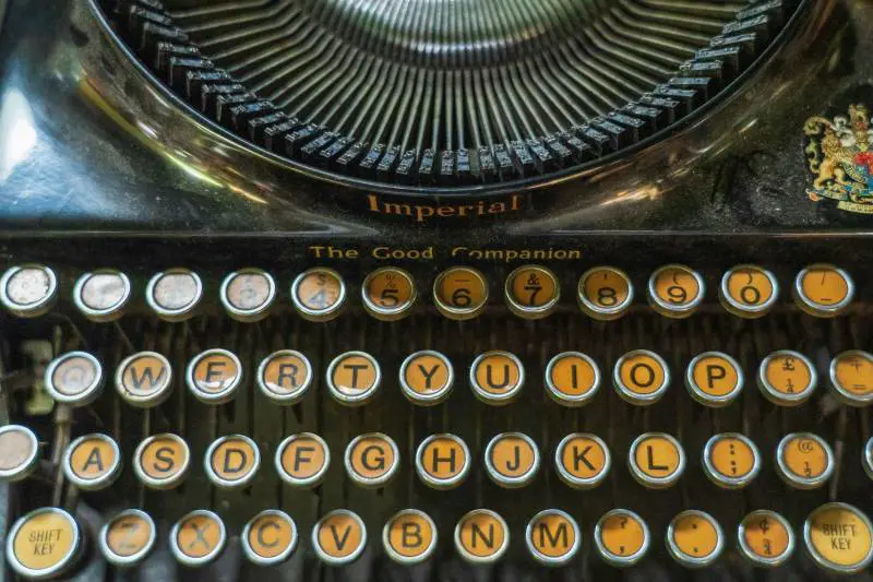 Quella macchina per scrivere i segreti (pericolosi)