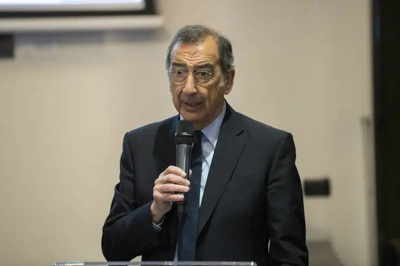 "Oggi la mafia sa infiltrarsi in discoteche, sport e sanità"