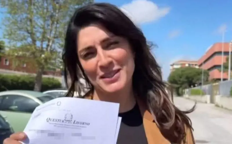 "Ci hanno preso tutto": Elisa Isoardi derubata a lavoro
