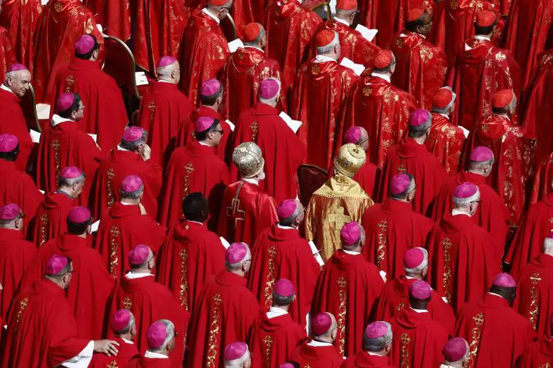 Il Fantapapa? Si chiude in un amen