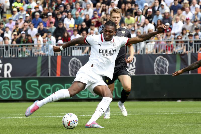 Nuovo allenatore, il Milan cambia rotta. Tecnico italiano e niente Ds?