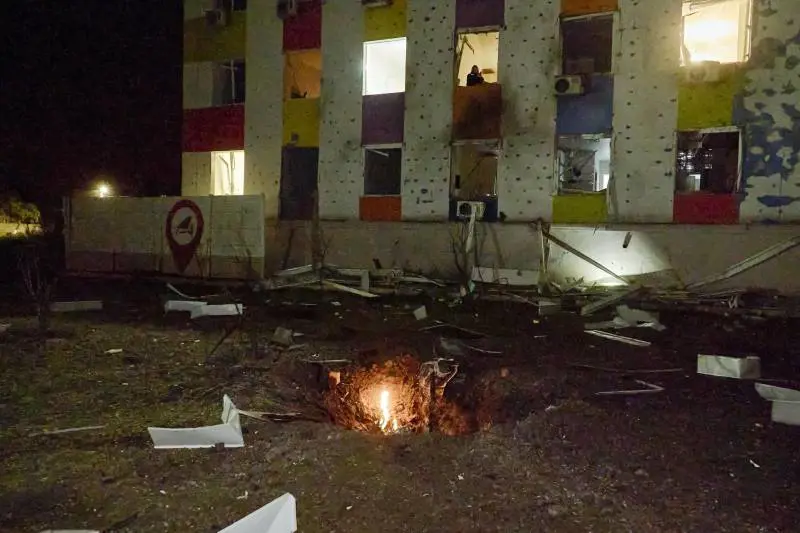 Abbattuto un caccia russo, bombe termobariche su Kharkiv