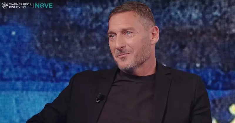 "Per essere donna...". La gaffe di Totti su Noemi che ha scatenato il putiferio 
