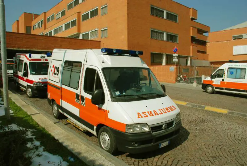 Il primario violentava dottoresse e infermiere in ospedale. "32 abusi in 45 giorni"