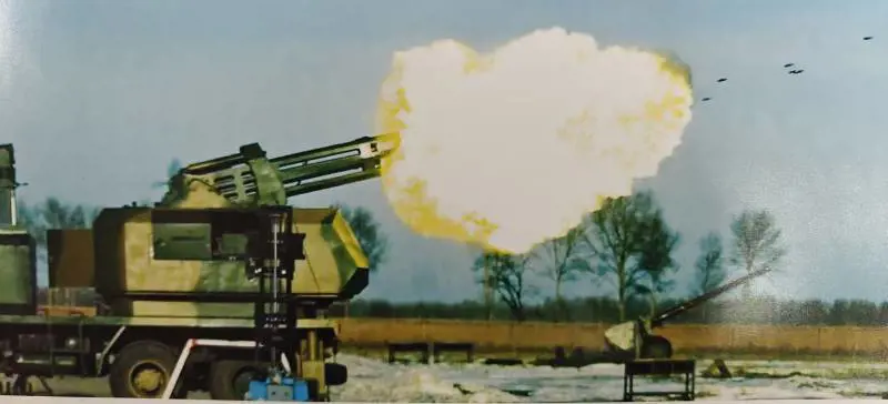 Uno scudo cinese contro droni e missili ipersonici: cosa sappiamo della "Tempesta di metallo"