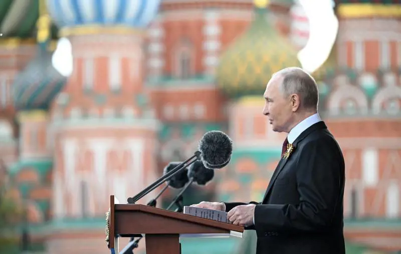 Il giorno della parata a Mosca. Putin: "Tutta la Russia sostiene l'offensiva in Ucraina"