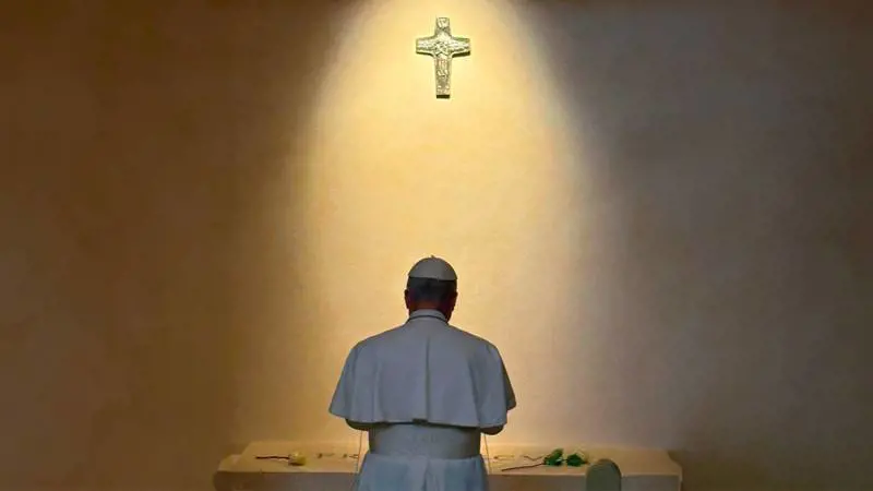 L'omaggio di Papa Leone XIV al predecessore (Fonte: Vatican News)