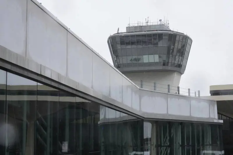 "Molte persone moriranno". L'oscura previsione dietro i blackout negli aeroporti Usa