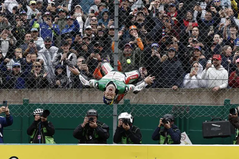 Zarco, jolly Honda. Ducati sul bagnato beffata dopo 22 Gp. Pecco, che disastro