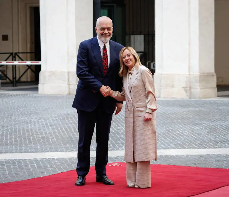 Meloni a Rama: "Auguri per riconferma, avanti col percorso europeo dell'Albania"