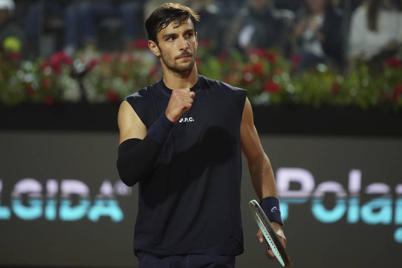 Internazionali Roma, Musetti da impazzire. Batte Zverev 7-6, 6-4
