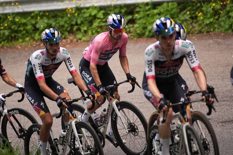 Giro 2025 tappa 8 Roglic