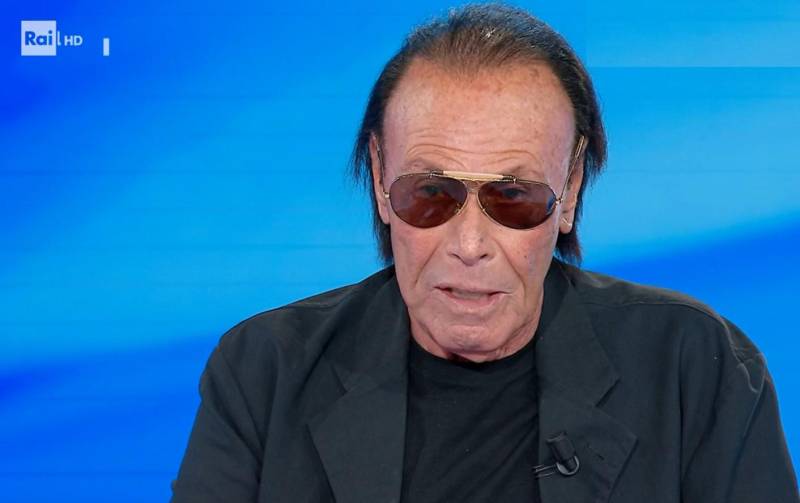 Antonello Venditti e la dedica a Mara Venier: "Sei strana.."