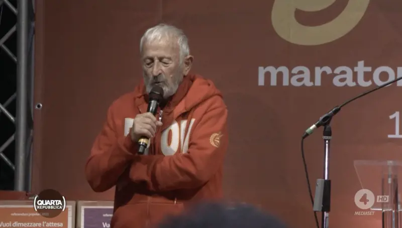 "La Russa? Un bastardo che...". Choc al corteo Cgil: l'odio dal palco