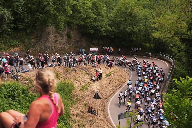 Giro 2025 tappa 11 gruppo salita