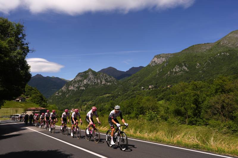 Giro 2025 tappa 18 fuga