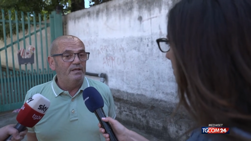 Post contro Meloni, sospeso il docente di tedesco