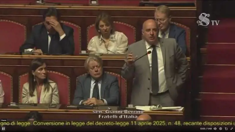 "Le donne che fanno figli per poter rubare non sono degne di farli". E scoppia la polemica in Aula