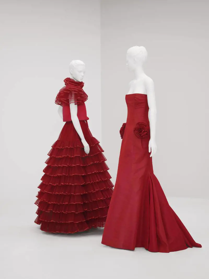 Dai 550 rossi di Valentino al bianco e nero di Watson