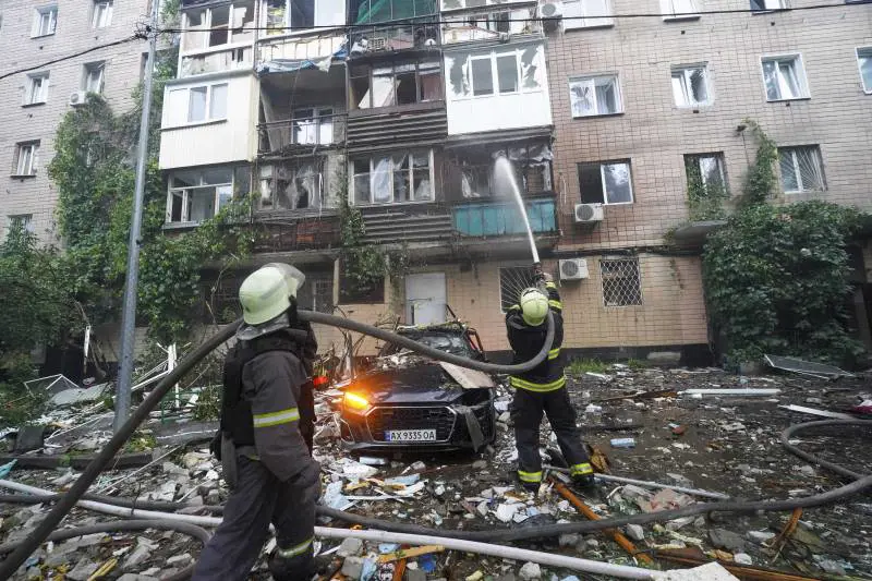 La vendetta russa su Kharkiv. Nuovo scontro Trump-Zelensky