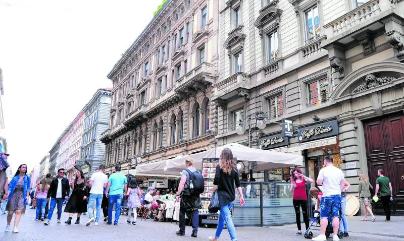 Da cinque anni cerca di pagare le tasse. Ma il Comune non gli  dice come