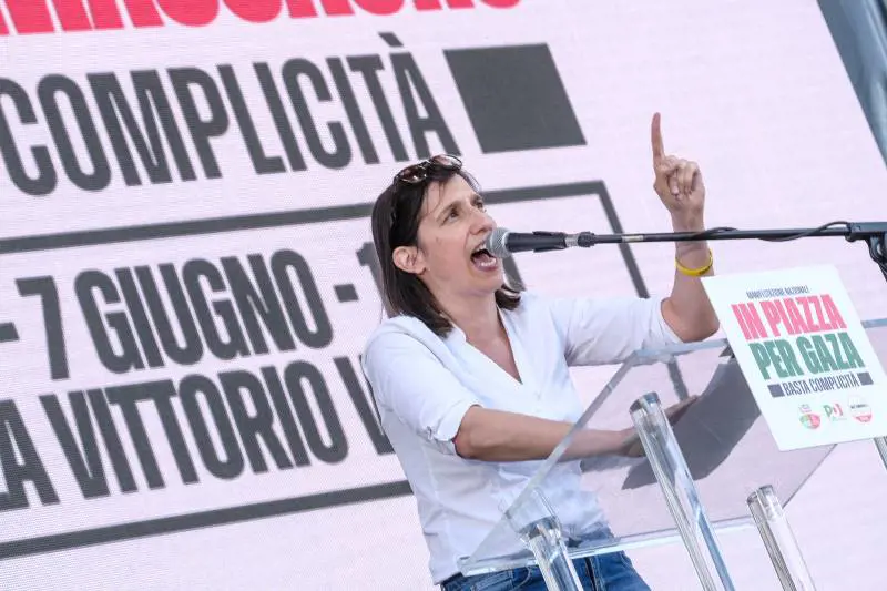 "Più voti della Meloni". L'ultima sparata della Schlein sul referendum