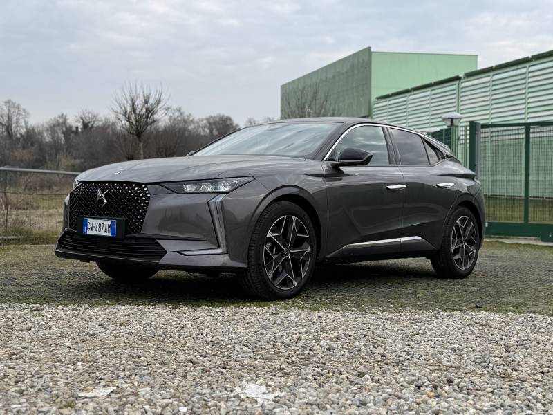 DS 4 Hybrid, il punto di incontro tra stile se ed efficienza urbana