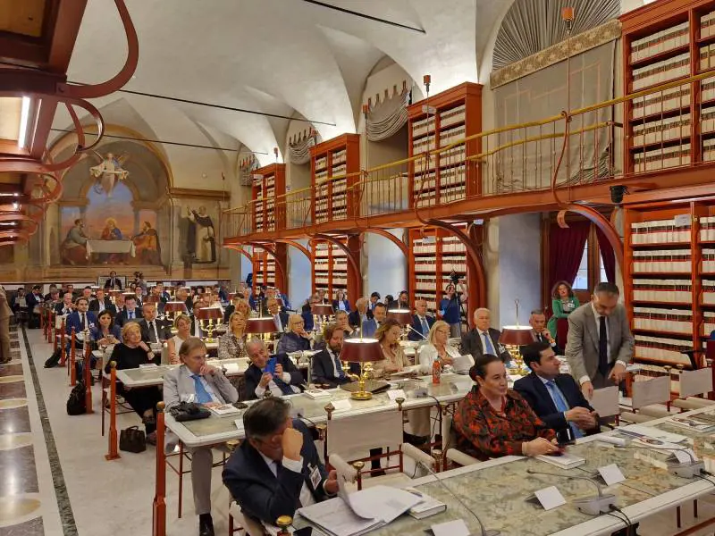 "Proteggere il futuro", il nuovo libro di Luca Dal Fabbro: una guida per governare il cambiamento