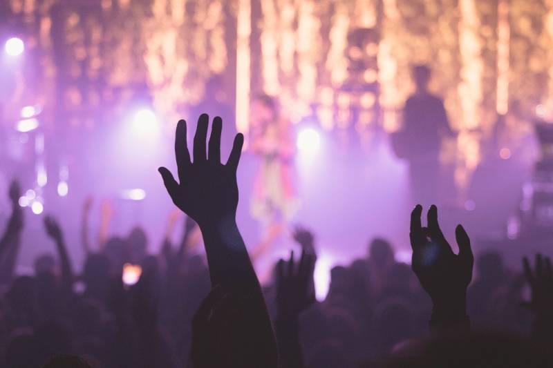 Gli strani fondi al festival Indie. "A Pavia liste di collocamento al posto di quelle elettorali"