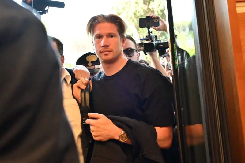 Napoli abbraccia Kevin De Bruyne