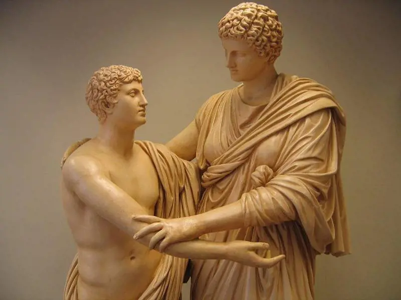 Elettra, ovvero donne che odiano la madre