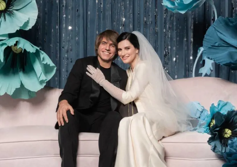 Laura Pausini, chi è il marito Paolo Carta che è anche il suo chitarrista