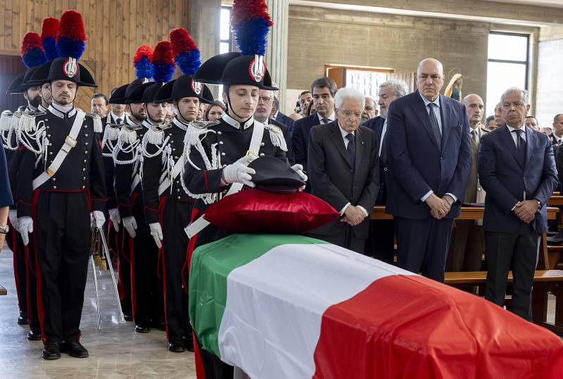 Il dolore del fratello del carabiniere ucciso: "Gli avevo detto di fermarsi ma lui..."