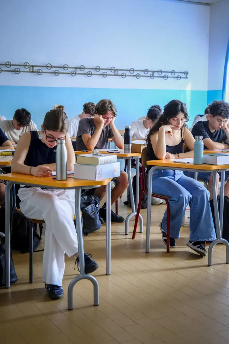Maturità 2025: tutte le tracce della prima prova 